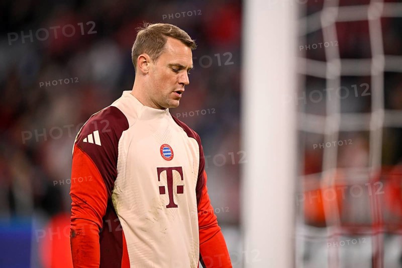 Goalkeeper Manuel Neuer FC Bayern Munich FCB (01) pensive, Champions League, Allianz Arena, Munich, Bavaria, Germany, Europe