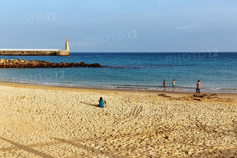 Sandy beach beach, Playa Chica with tourists, Tarifa, Strait of Gibraltar, Costa de la Luz, Andalusia, Spain, Europe