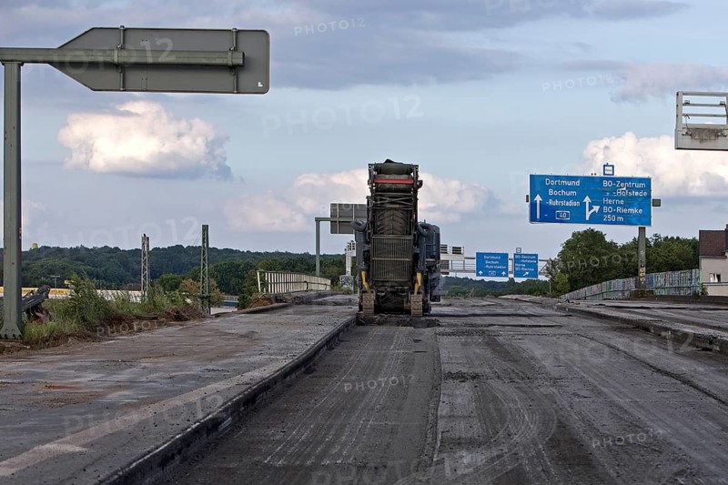 Construction work on the A 40 motorway, full closure until November 2024, Bochum, North Rhine-Westphalia, Germany, Europe