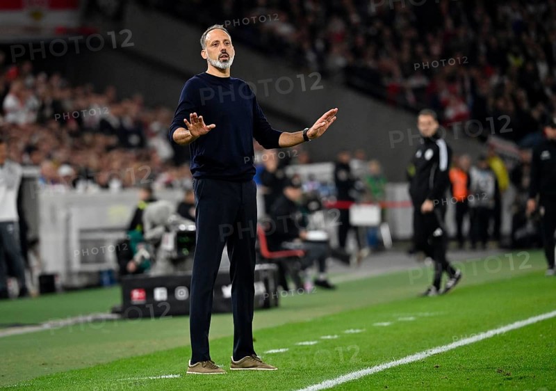 Coach Pellegrino Matarazzo TSG 1899 Hoffenheim on the sidelines Gesture Gesture Calm, MHPArena, MHP Arena Stuttgart, Baden-Württemberg, Germany, Europe