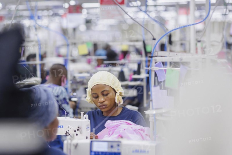 BENIN TEXTILE CORPORATION BENIN, Seamstress in a textile factory in the industrial area near Cotonou, Benin, Glo-Djigbe, 07/03/2024, Africa