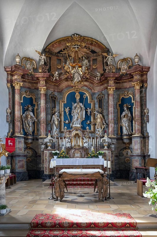 Baroque, three-part high altar in the church of St Kilian, Pretzfeld, Upper Franconia, Bavaria, Germany, Europe