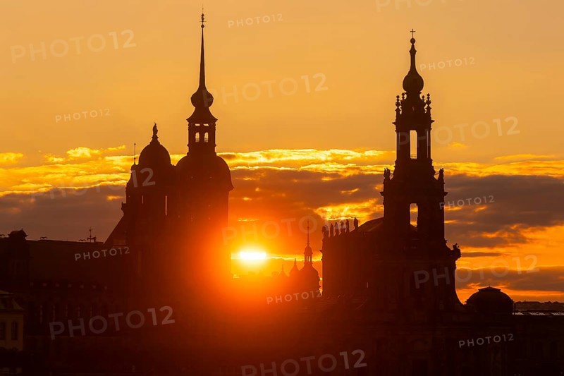 Sunset over Dresden's historic city centre with Ständehaus, Georgentor, Residenzschloss and Hofkirche, Dresden, Saxony, Germany, Europe