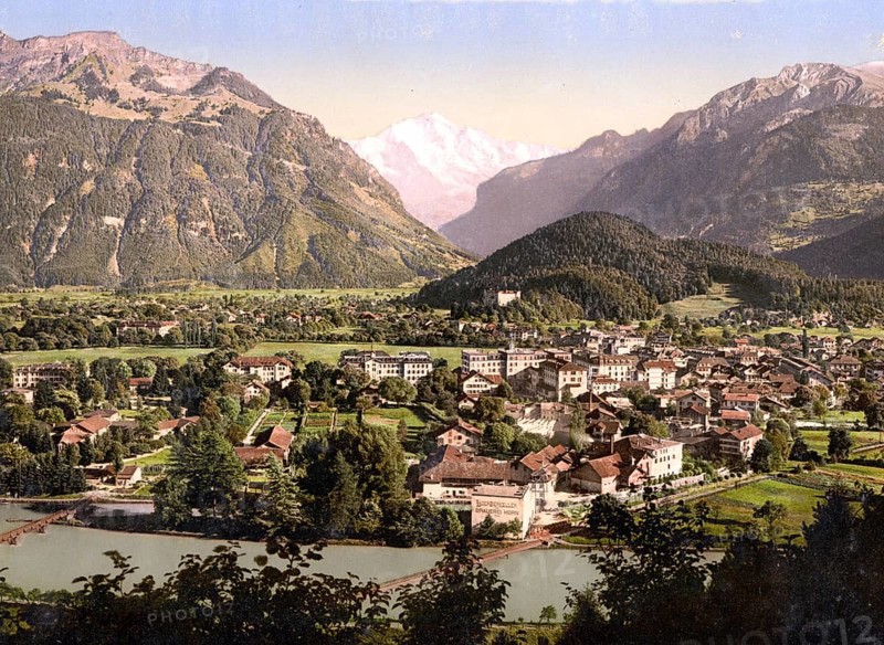 Interlaken and the Jungfrau, general view, Bernese Oberland, Switzerland, Historic, digitally restored reproduction from a 19th century original, Record date not stated, Interlaken, and the Jungfrau, general view, Bernese Oberland, Switzerland, Historic, digitally restored reproduction from a 19th century original, Record date not stated, Europe