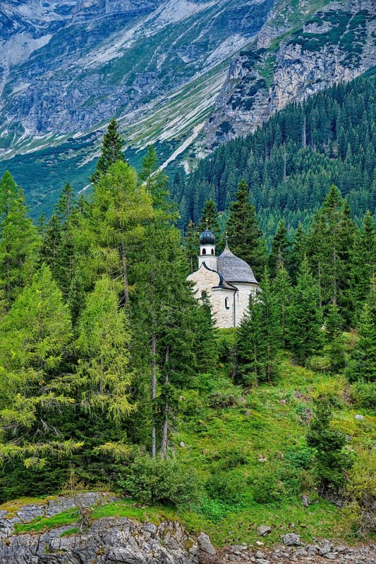 Lake chapel Maria am See, Obernberger See, mountain lake, landscape of the Stubai Alps, weather mood, Obernberg am Brenner, Tyrol, Austria, Europe