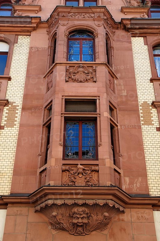 Multi-storey Art Nouveau bay window of a house (1901), Haupstr. 86, Heidelberg, Baden-Württemberg, Germany, Europe