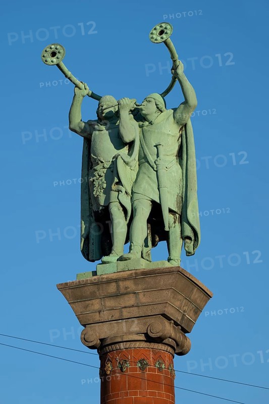Lurspieler, antique trumpets, bronze sculpture on terracotta column, Town Hall Square, Rathausplatz or Rådhuspladsen, Copenhagen, Denmark, Europe