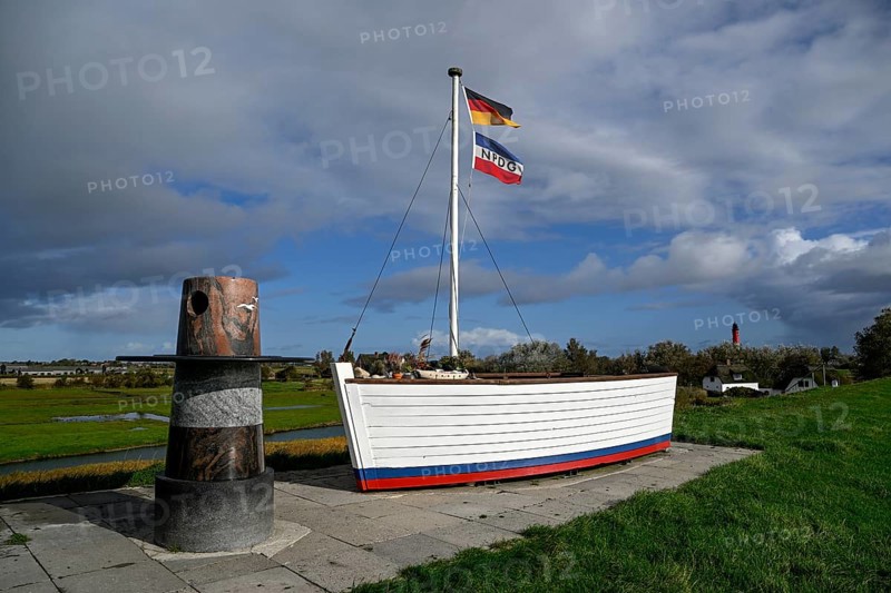 Memorial for burials at sea, Pellworm Island, Schleswig-Holstein Wadden Sea National Park, North Frisia, Germany, Europe