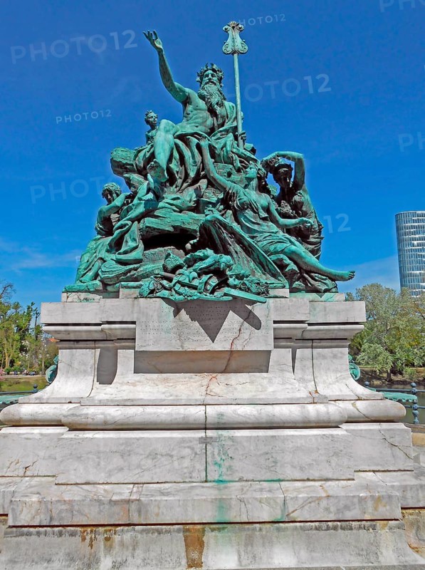 Düsseldorf, Ständehaus, sculpture in front of the north façade, Father Rhine and his daughters