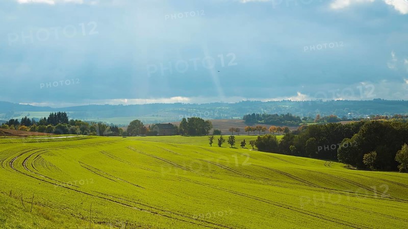 Autumnal field landscape near Possendorf in the Eastern Ore Mountains