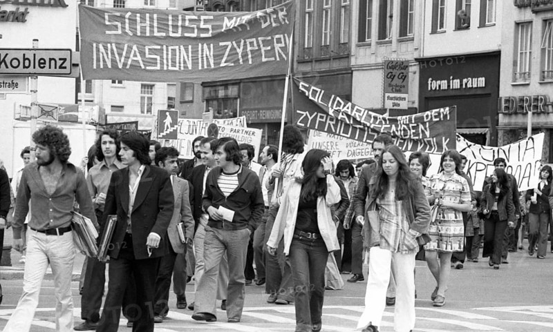 Students, called by the Association of German Student Bodies (VDS), Cypriots and friends of Cyprus demonstrated in Bonn on 19.7.1974 against the Turkish invasion, Germany, Europe