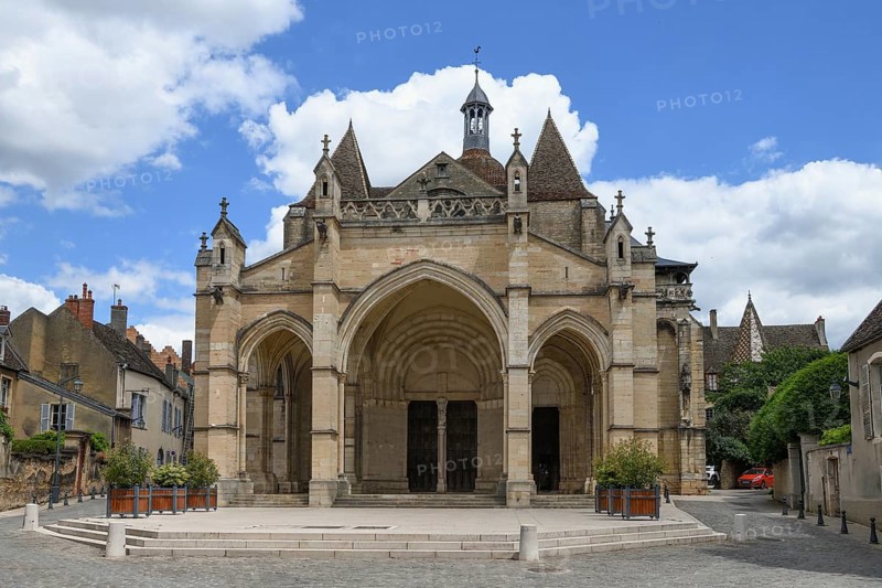 Basilica Collégiale Notre-Dame, Collegiate Church, Beaune, Côte-dOr Department, Bourgogne-Franche-Comté, Burgundy, France, Europe