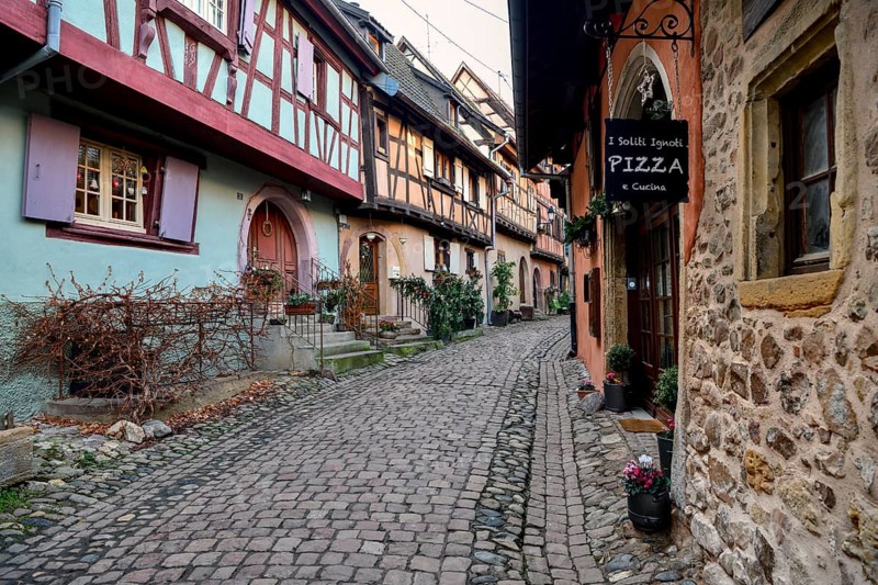 Half-timbered houses, Eguisheim, Département Haut-Rhin, Grand Est Region, Alsace, France, Europe
