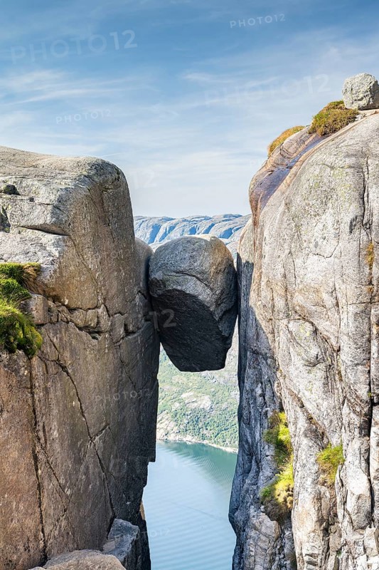 Kjeragbolten, trapped rock above the Lysefjord, Kjerag, Lysebotn, Rogaland, Norway, Europe