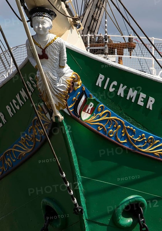 Rickmer Rickmers, bow with figurehead, museum and monument ship in the Port of Hamburg, Hamburg, Germany, Europe