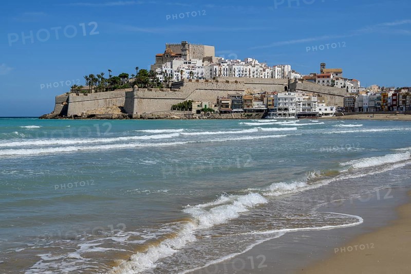 Old town with the Romanesque castle from the 14th century, Peñíscola, province Castellón, Costa del Azahar, region Valencia, Spain, Europe