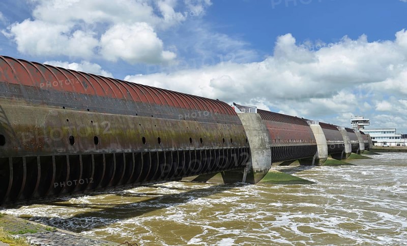 Eider barrage on the North Sea near Tönning, Schleswig-Holstein, Germany, Europe