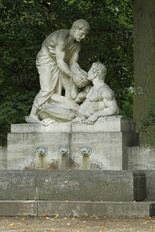 Samaritan fountain with two figures, fountain, Samaritan, allegory, help, helper, charity, give, spa garden, Bad Homburg, Taunus, Hesse, Germany, Europe