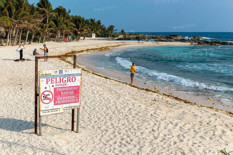 Peligro Danger sign swimming prohibited, Playa Secreto beach, Isla Mujeres, Caribbean Coast, Cancun, Quintana Roo, Mexico, Central America