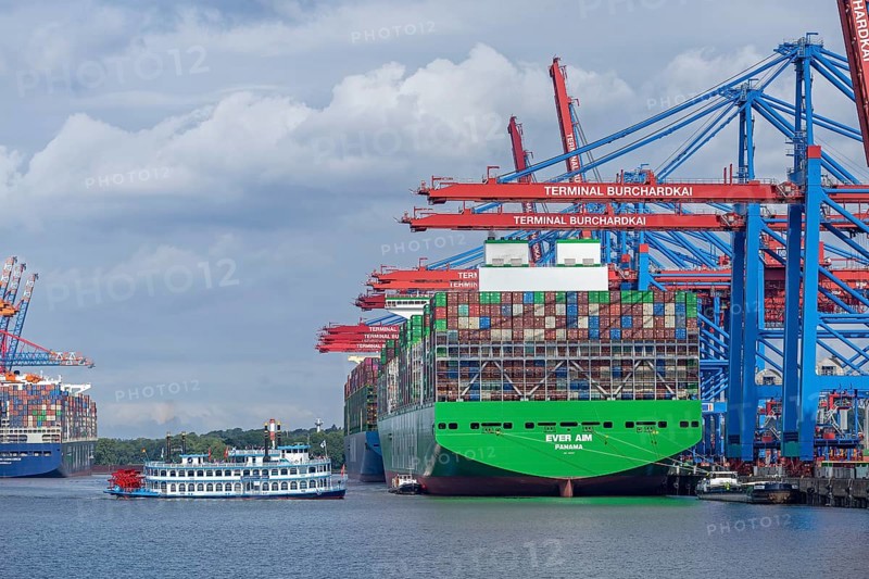 Container ships and excursion boat, paddle steamer Louisiana Star, container terminals Eurogate and Burchardkai, Waltershof, Hamburg, Germany, Europe
