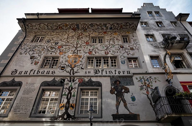 Facade painting, historic restaurant, Zunfthaus zu Pfistern, Old Town, Lucerne, Switzerland, Europe