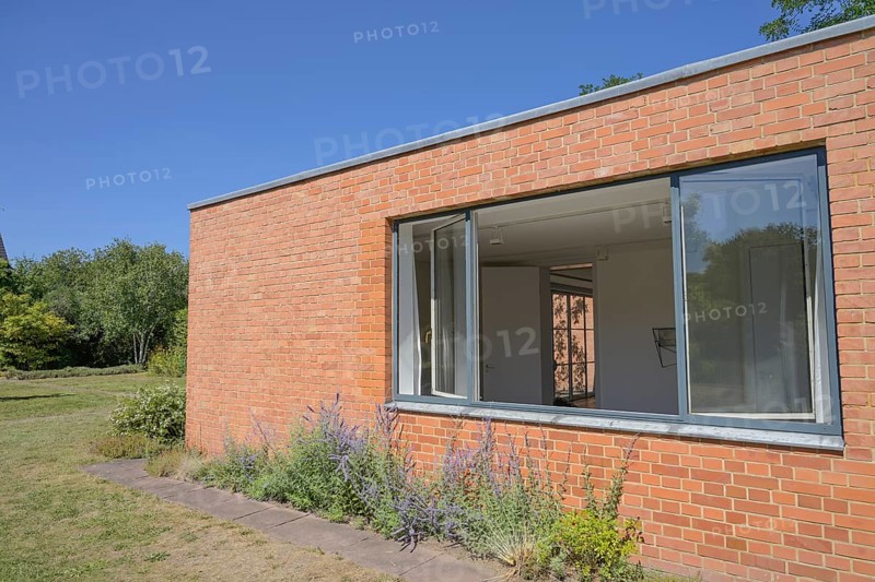 Mies van der Rohe House, House Lemke, Oberseestraße, Alt-Hohenschönhausen, Lichtenberg, Berlin, Germany, Europe