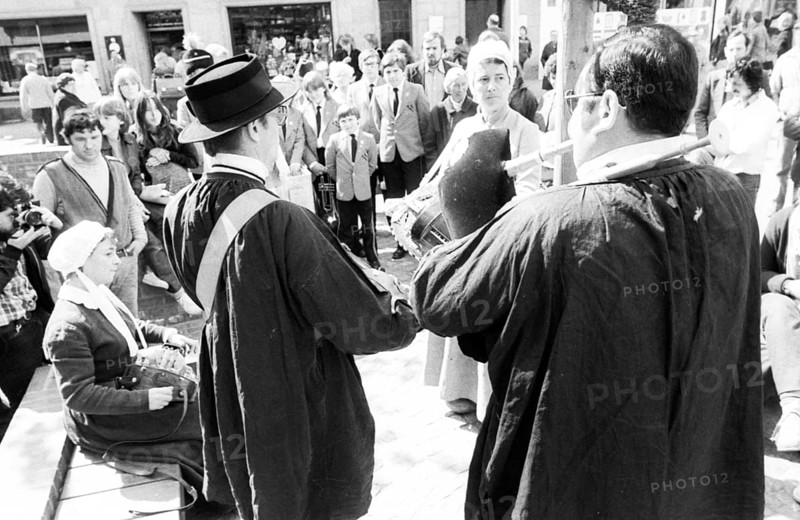 Artists from France performed at a street festival on 09.05.1980 in Dortmund-Hoerde, Germany, as part of the Foreign Culture Days France, Europe