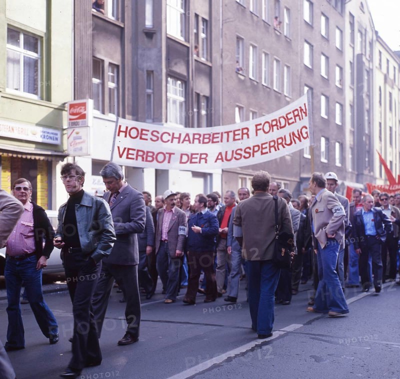 DEU, Germany: The historical slides from the times 80-90s, Dortmund. DGB against lockout 90s