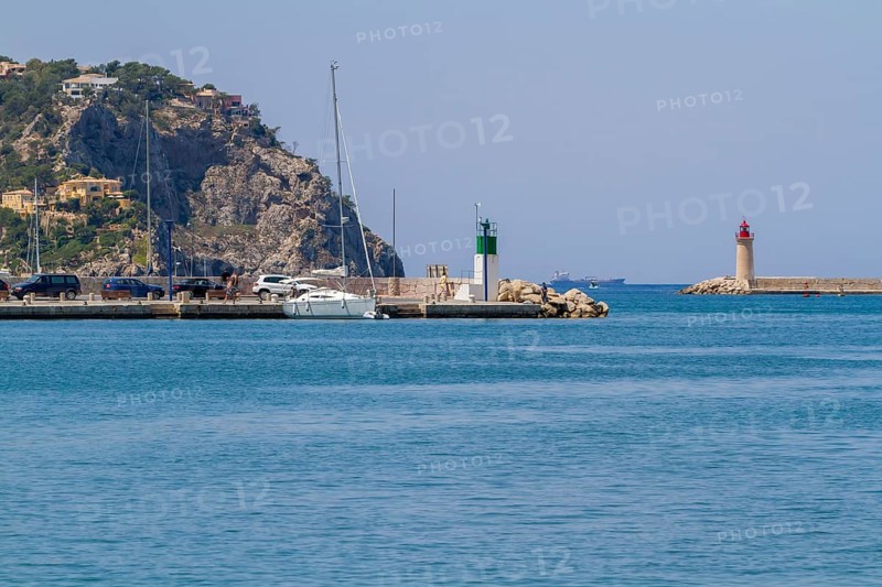 Port d'Andratx harbour entrance with lighthouse, Port d'Andratx, Majorca, Balearic Islands, Spain, Europe