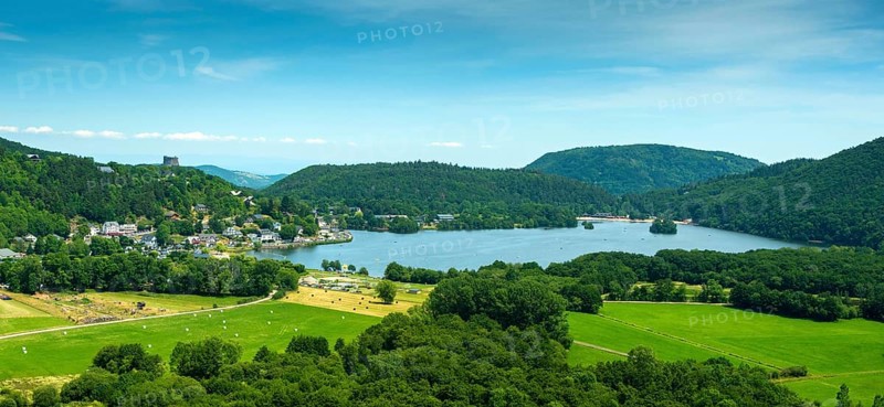 Lake Chambon and Murol castle, Regional Nature Park of the Volcanoes of Auvergne, Puy de Dome department, Auvergne Rhone Alpes, France, Europe
