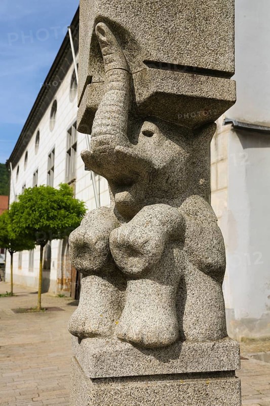 Stone portrait, elephant, heraldic animal, sculpture, statue, stone figure, sculptor's work, behind Wiesensteig Castle, Wiesensteig, Filstal, Baden-Württemberg, Germany, Europe