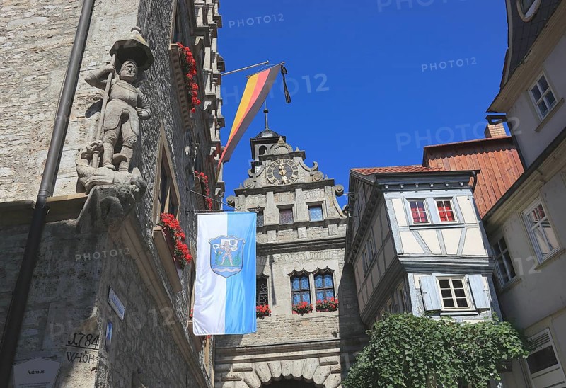 View of the Main Gate and the town hall with the figure of St. George, Marktbreit town, Litzingen district, Lower Franconia, Bavaria, Germany, Europe