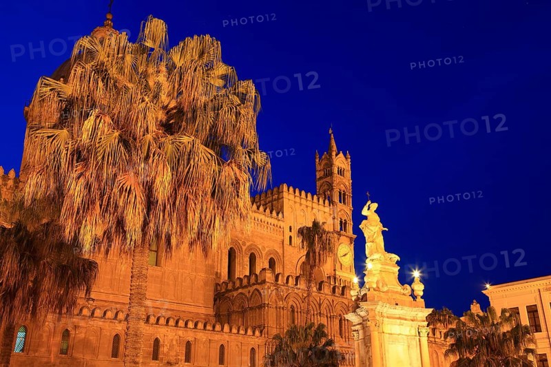 In the old town of Palermo, the statue of St Rosalia in front of the Cathedral Maria Santissima Assunta, Unesco World Heritage Site, Sicily, Italy, Europe