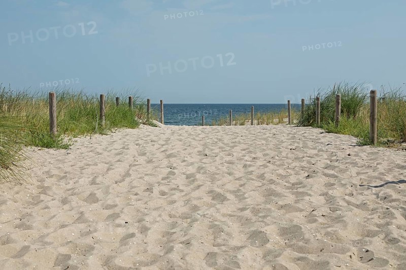 Beach access, south beach, Göhren, Rügen Island, Mecklenburg-Western Pomerania, Germany, Europe