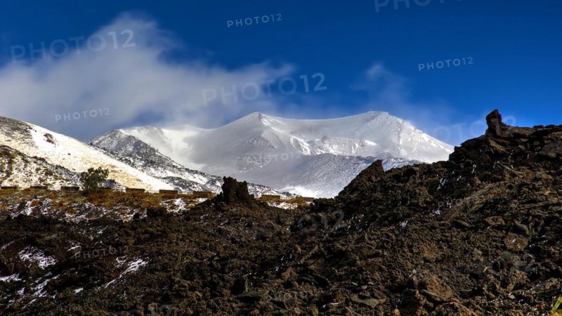 Snow-capped peaks, fresh snow, lava scree, Etna, volcano, Eastern Sicily, Sicily, Italy, Europe