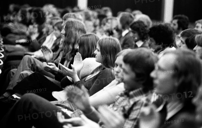 The conference of the left-oriented SDAJ and the torchlight march of the youth organisation against a reduction in apprenticeships and youth unemployment on 05.10.1974 in Remscheid, Germany, Europe
