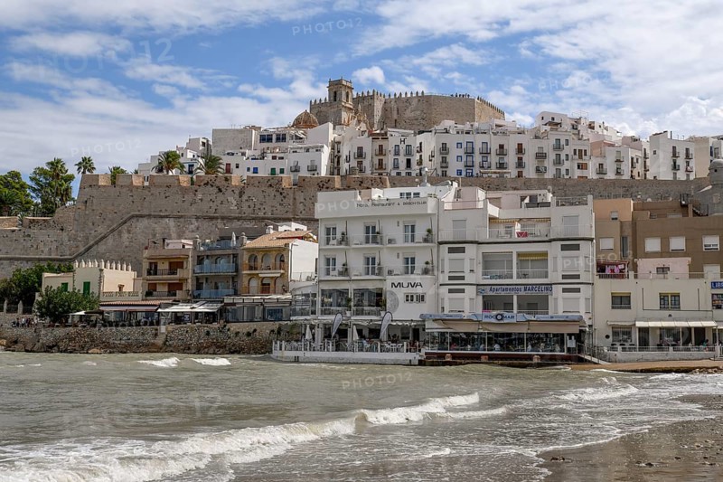 Old town of Peñíscola with its 14th century Romanesque castle, Castellón province, Costa del Azahar, Valencia region, Spain, Europe