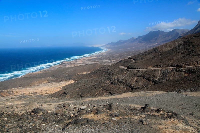 Viewpoint to Cofete beach Atlantic Ocean coast, Jandia peninsula, Fuerteventura, Canary Islands, Spain, Europe