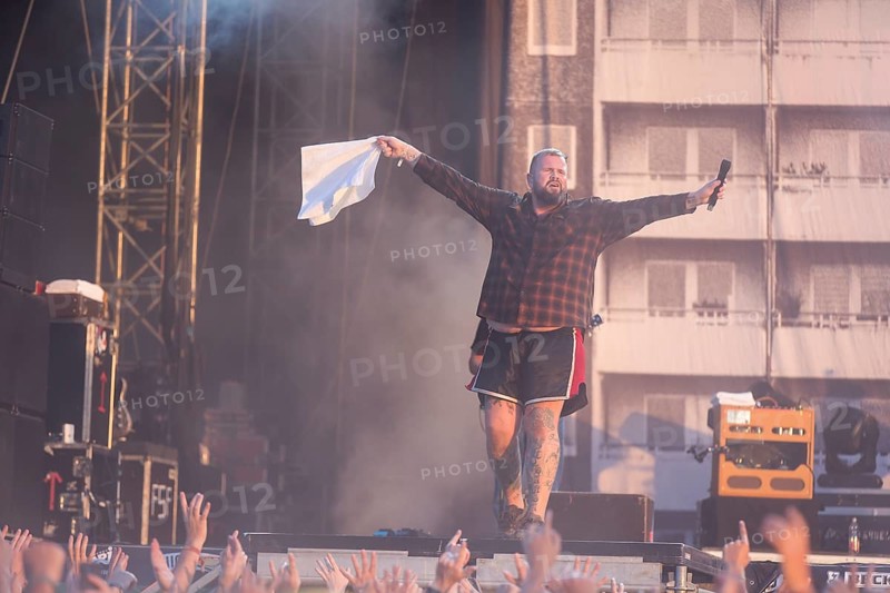 Monchi (Jan Gorkow), singer of Feine Sahne Fischfilet at the Highfield Festival on Saturday, Störmthaler See, 17.08.2024