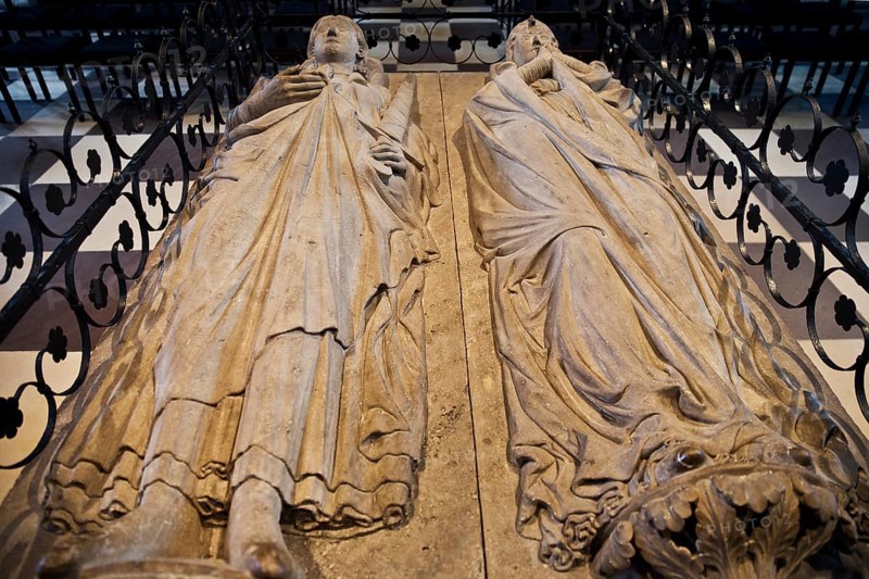 Tomb of Henry the Lion and Mathilde Plantagenet in the cathedral, Cathedral Church of St Blasii in Braunschweig, Lower Saxony, Germany, Europe
