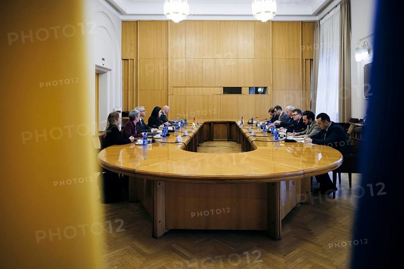 Annalena Bärbock (Alliance 90/The Greens), Federal Foreign Minister, meets Andriy Sybiha, Minister of Foreign Affairs of Ukraine, for talks during a trip to Ukraine in Kyiv, 04.11.2024. (AA)
