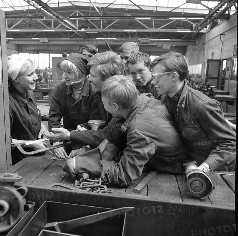 DEU, Germany, Dortmund: Personalities from politics, business and culture from the years 1965-71. Dortmund. Hoesch AG Westfalenhütte. Apprentice training ca. 1965-6, Europe