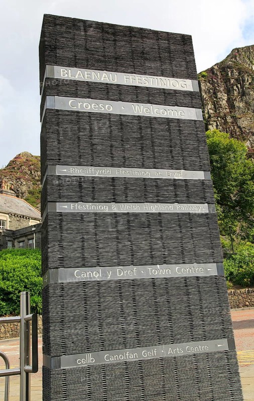 Artwork monument to slate industry heritage in Blaenau Ffestiniog, Gwynedd, north Wales, UK