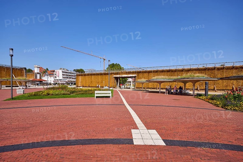 Park with lantern, bench, flowerbeds and graduation tower in Bad Salzuflen, Lippe district, North Rhine-Westphalia, Germany, Europe
