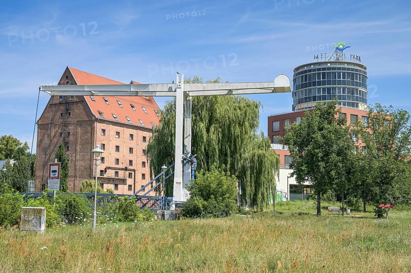 Mühlensteg, bascule bridge, Medical Park, Humboldtmühle, Tegel, Reinickendorf, Berlin, Germany, Europe