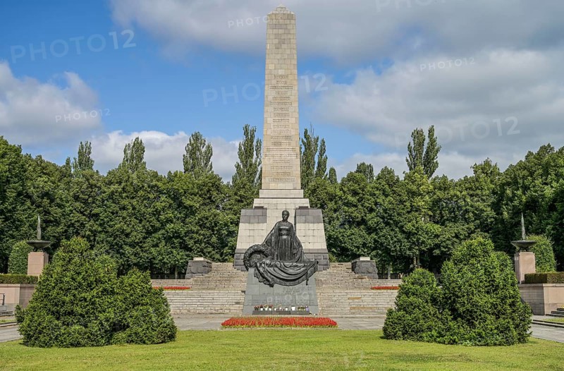 Soviet memorial, Schönholzer Heide, Pankow, Berlin, Germany, Europe