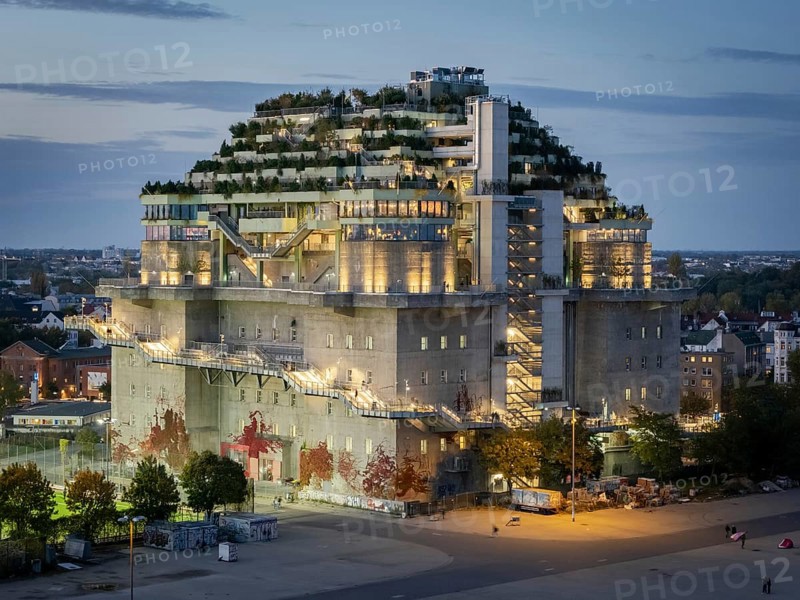 Aerial view of the Hamburg Bunker with green terraces and modern architecture in the evening cityscape at the blue hour, Heiligengeistfeld, St. Pauli, Altona, Hamburg, Germany, Europe