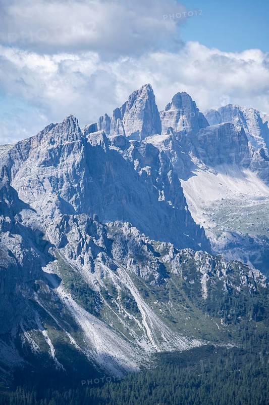 View from the Carnic main ridge to the Sesto Dolomites with the Three Peaks, Carnic Alps, Carinthia, Austria, Europe