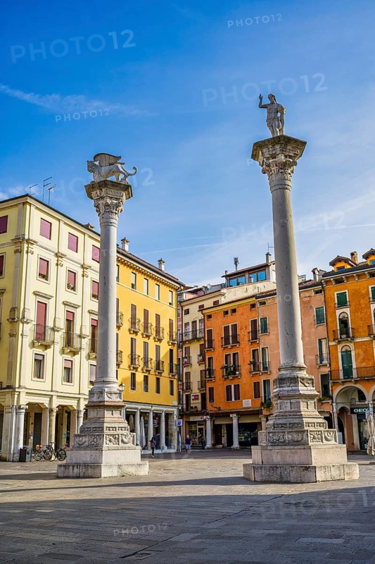 Columns in the Piazza dei Signori, Vicenza, Veneto, Italy, Europe