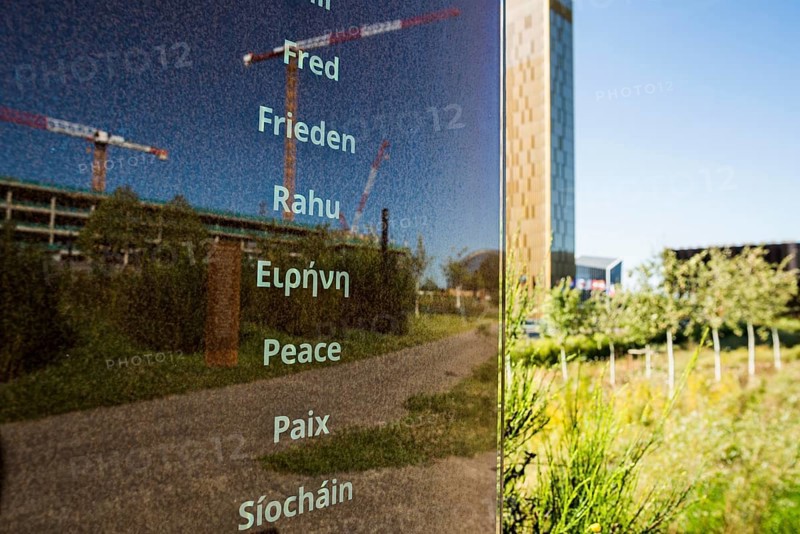 Stele with the inscription Peace, European Court of Justice, ECJ, Kirchberg Plateau, Luxembourg City, Luxembourg, Europe